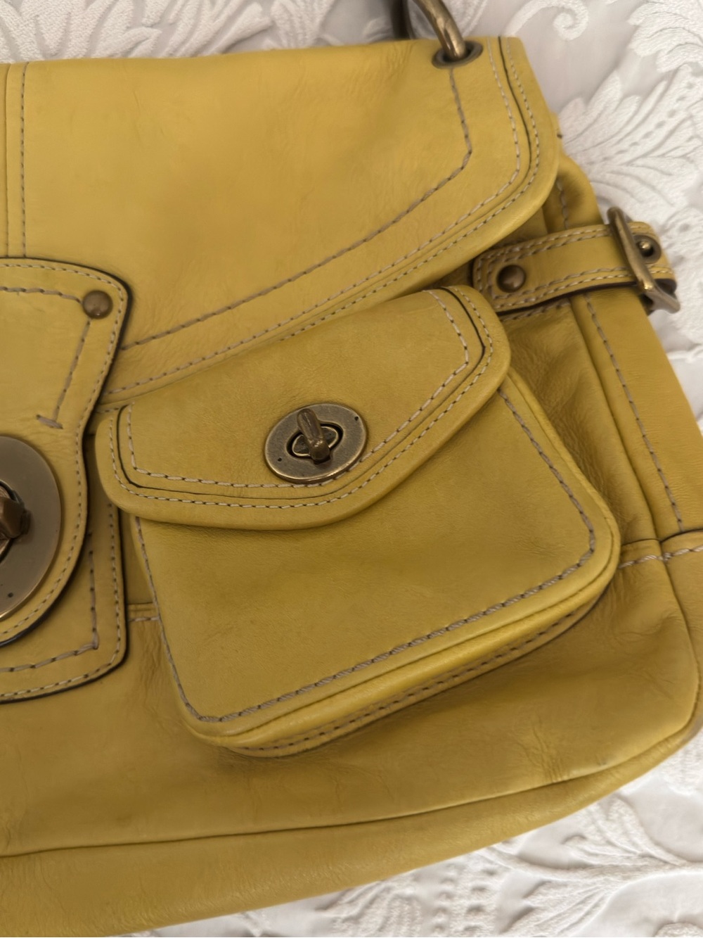 Vintage 65th Anniversary Coach Legacy Yellow Leather Shoulder Bag with Chain - Picture 13 of 15